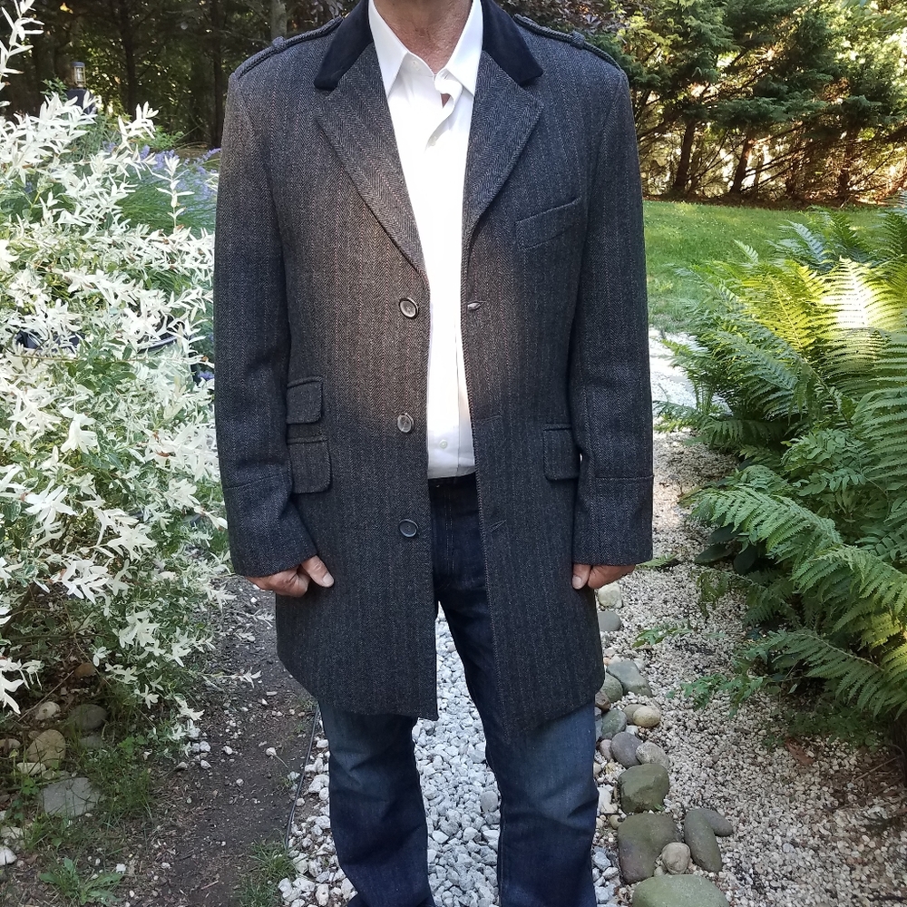 Ted Baker London; Classic, Top Coat. 40R